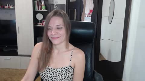 lilith small21 online show from 10.11.25