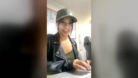 Snapshot of lilith_vanellope chatting on 06.20.26 lilith online show from 06.20.26