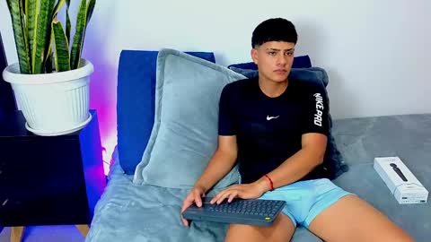 Snapshot of lilithandjacob chatting on 03.09.25 online show from 03.09.25