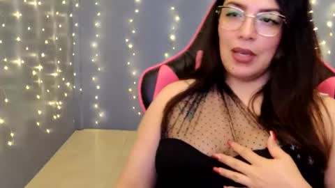 Snapshot of lilithexes chatting on 04.06.26 Lilith Hexes online show from 04.06.26