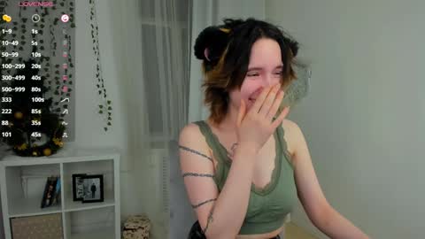 Snapshot of lilithlunna chatting on 12.31.24 Lilith online show from 12.31.24