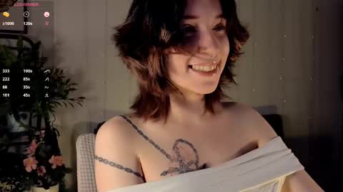 Snapshot of lilithlunna chatting on 03.08.25 Lilith online show from 03.08.25