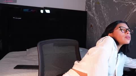 Lilith luxorr online show from 11.24.25