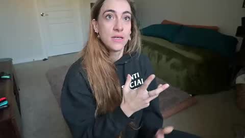 Snapshot of lilithoftrees chatting on 02.22.25 L online show from 02.22.25