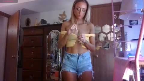 Lilithohfish online show from 03.20.26