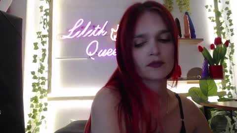 Snapshot of lilithqueen1 chatting on 05.27.26 La pelirroja online show from 05.27.26