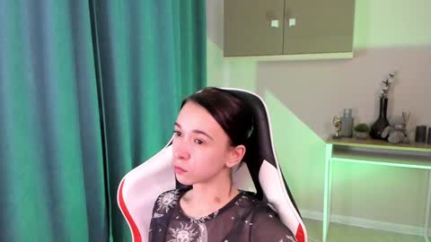 lilithstrangfor online show from 12.16.24