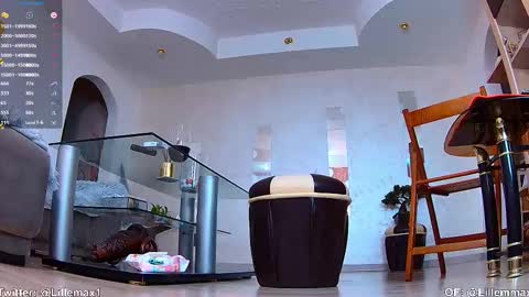 Snapshot of lillemax chatting on 02.27.25 lillemax online show from 02.27.25