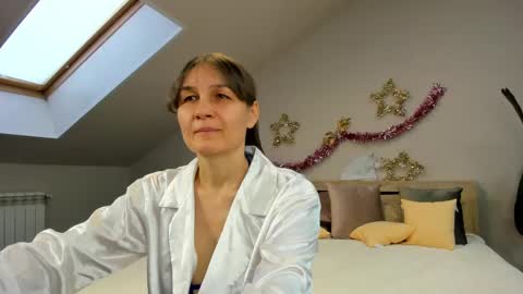 lillian_white1 online show from 01.17.25