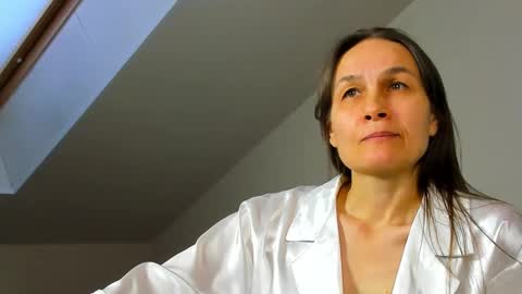 lillian_white1 online show from 02.01.25