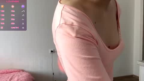 Snapshot of lillianadejager chatting on 06.15.26 Nelly online show from 06.15.26