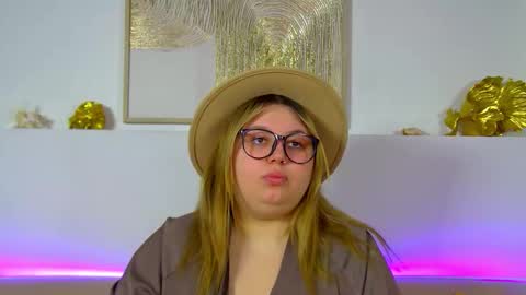 LillianHaig online show from 02.23.26