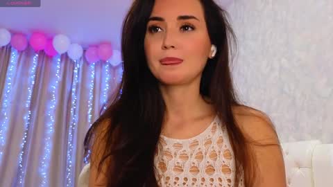 Lara Angel online show from 12.17.24