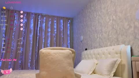 Lara Angel online show from 02.02.25