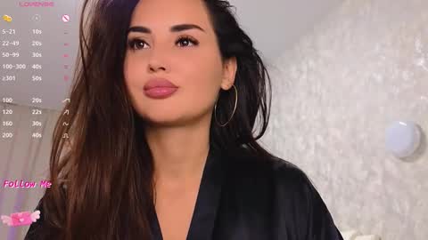 Lara Angel online show from 10.25.25