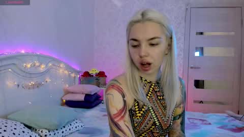 LilliMoore online show from 10.26.25