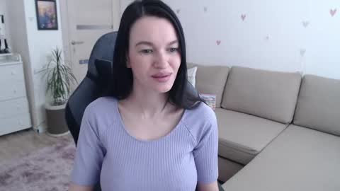 lilliyves online show from 04.27.26
