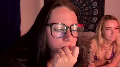 lillstephanie online show from 09.23.25