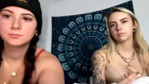 lillstephanie online show from 10.21.25