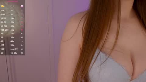 Snapshot of lilly_colins chatting on 03.09.25 Lilly Colins online show from 03.09.25