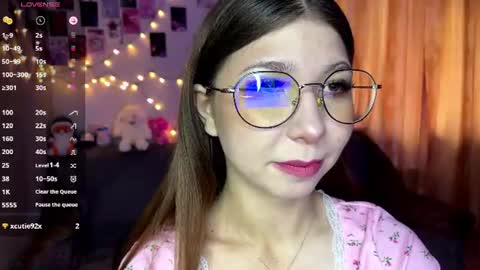 Snapshot of lilly_lilithh chatting on 06.22.26 Lilith online show from 06.22.26