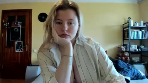 Lilly Depp online show from 04.11.26