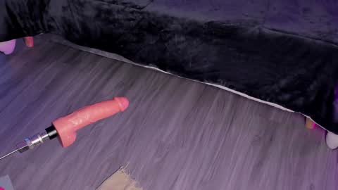 Snapshot of lillyortiz_ chatting on 01.04.25 Lilly Ortiz online show from 01.04.25