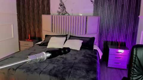 Snapshot of lillyortiz_ chatting on 09.19.25 Lilly Ortiz online show from 09.19.25