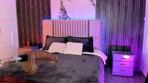 Snapshot of lillyortiz_ chatting on 10.15.25 Lilly Ortiz online show from 10.15.25