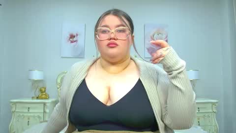 Snapshot of lilolewins chatting on 01.15.25 LiloLewins online show from 01.15.25