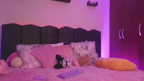 Snapshot of lilou_albrecht chatting on 02.24.26 Lilou online show from 02.24.26