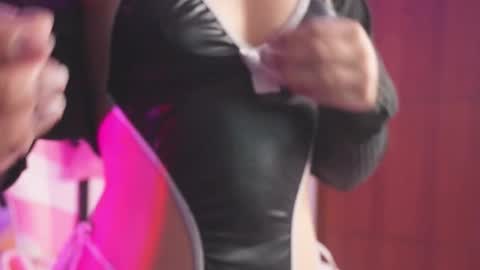 Snapshot of lilou_albrecht chatting on 02.25.26 Lilou online show from 02.25.26