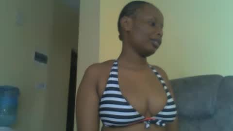 Snapshot of lilpretty16 chatting on 06.18.26 lilpretty16 online show from 06.18.26