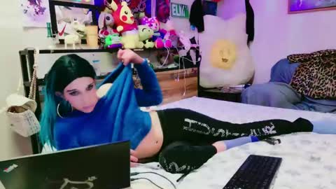 Snapshot of liltrannyslut chatting on 02.24.25 jasmine spunn online show from 02.24.25