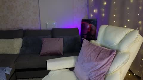 Lilu online show from 02.22.25