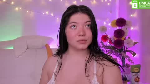 Snapshot of lily_cherry0 chatting on 04.09.26 lily_cherry0 online show from 04.09.26