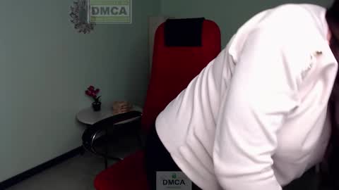 Lily online show from 02.11.25