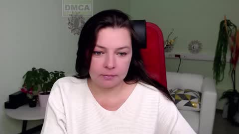 Lily online show from 10.16.25