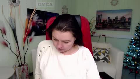 Lily online show from 12.16.25