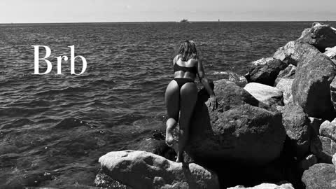 Lily online show from 12.31.24