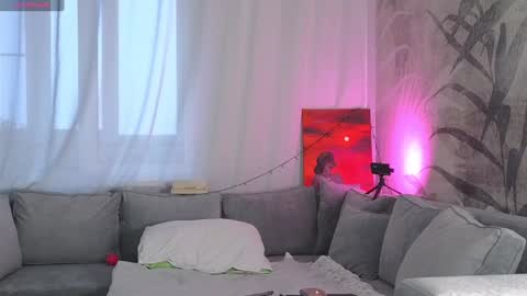 Lily online show from 01.11.25