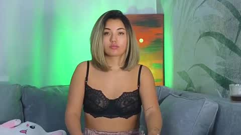 Lily online show from 02.09.25