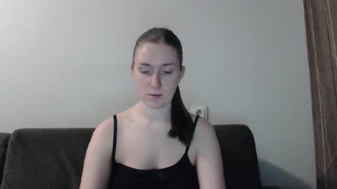 lily_love_x online show from 02.26.25