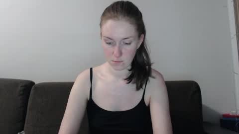 Snapshot of lily_love_x chatting on 05.04.26 lily_love_x online show from 05.04.26