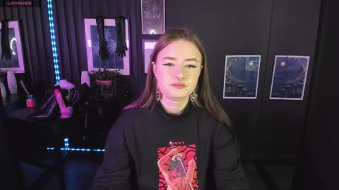 Lily online show from 01.14.25