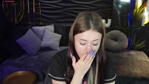 Lily online show from 01.26.25