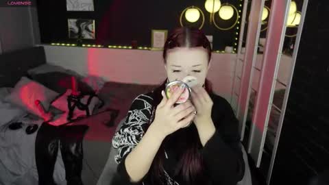 Lily online show from 10.02.25