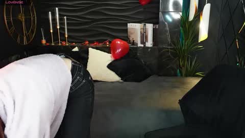 Lily online show from 02.08.26