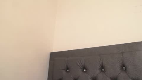 Snapshot of lily_robertss_ chatting on 02.13.25 Lily Roberts online show from 02.13.25