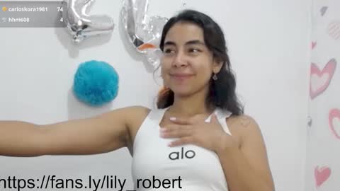 Snapshot of lily_robertss_ chatting on 09.15.25 Lily Roberts online show from 09.15.25